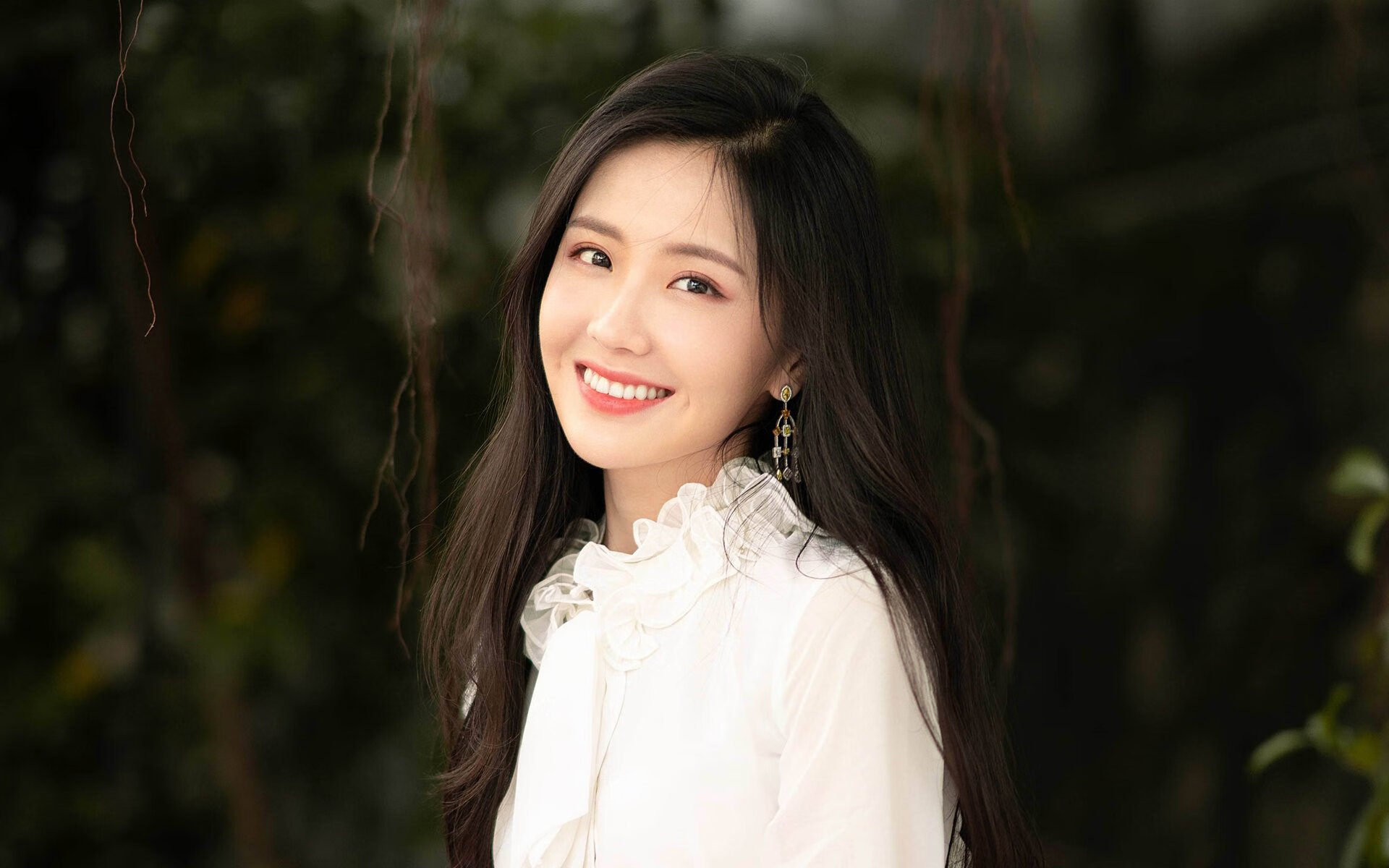 奇才主场发威比尔率队胜魔术，比尔 奇才队