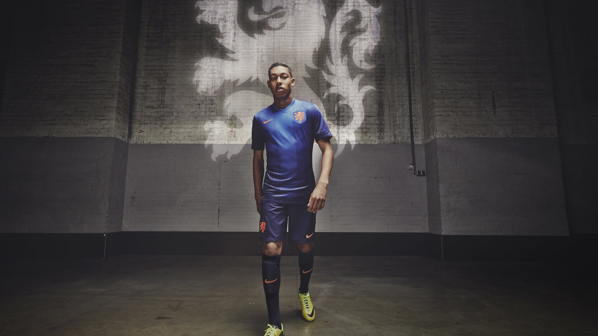 _沙漠越野汽车：掌控荒原的速度与力量_，沙漠越野体验